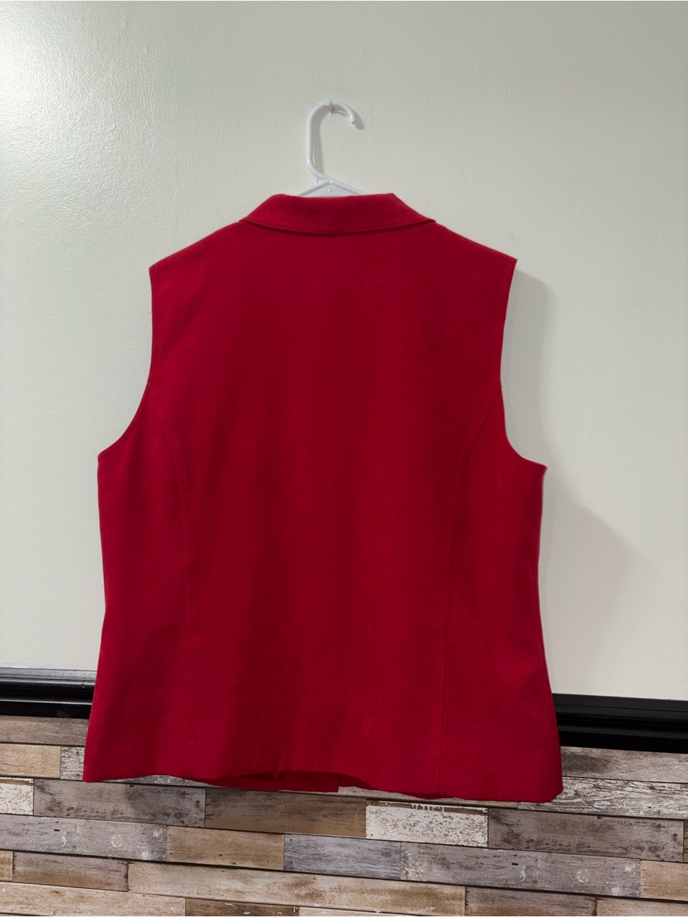 Talbots Stretch Button Front Red Vest Size  Large - Picture 4 of 6